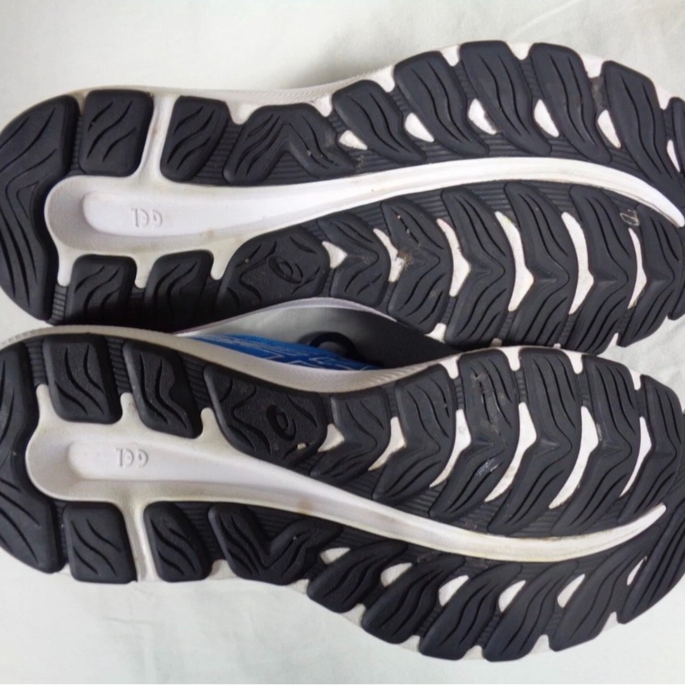 ASICS Blue and Pink Women's Athletic Running Shoes - Picture 9 of 12